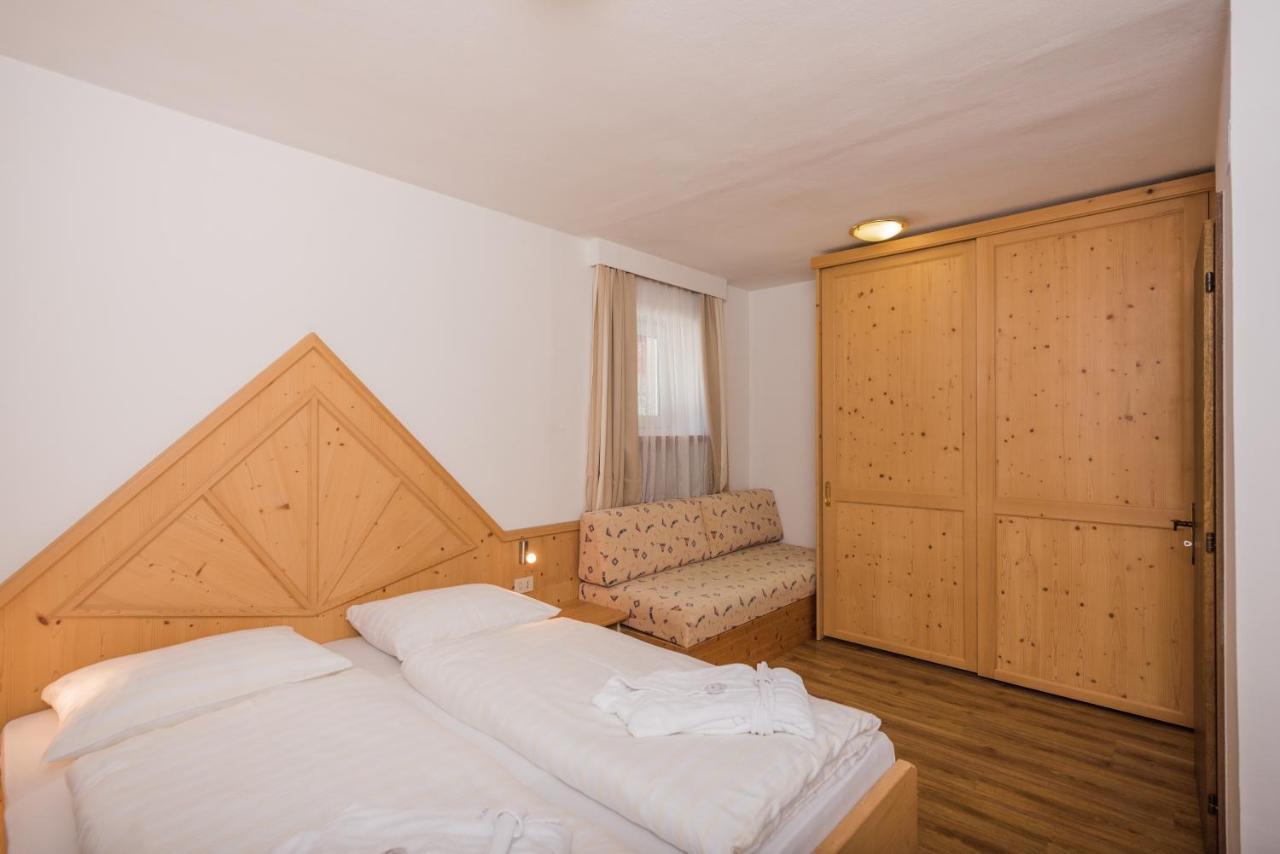 Sexten Hotel Royal Und Ferienhaus Annabel מראה חיצוני תמונה
