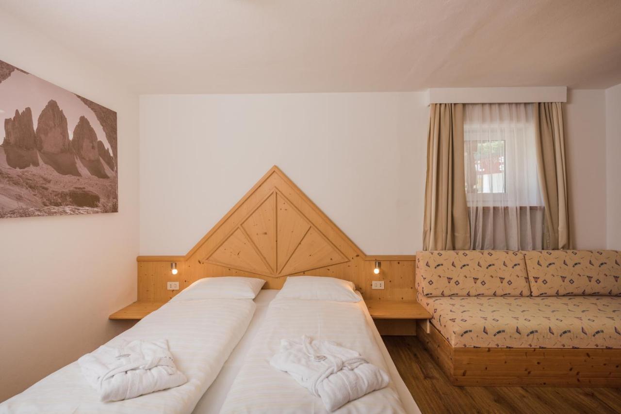 Sexten Hotel Royal Und Ferienhaus Annabel מראה חיצוני תמונה